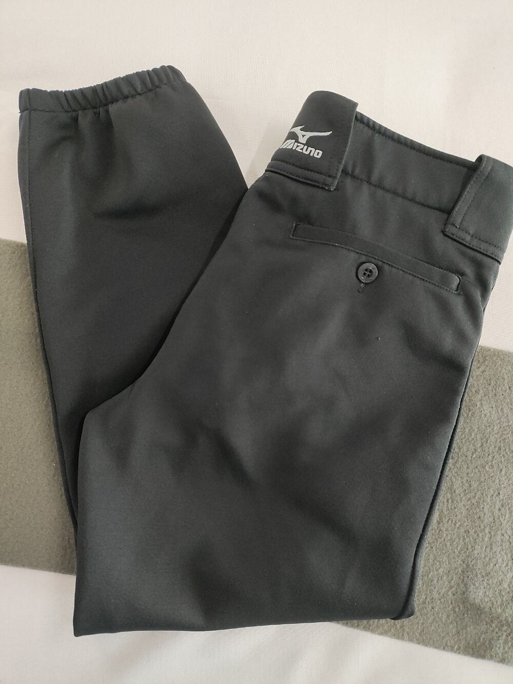 Mizuno women’s softball pants size s black Belt Loop